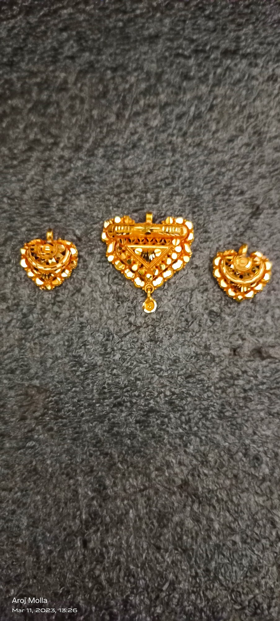 Intricate Traditional Gold Rings Tray